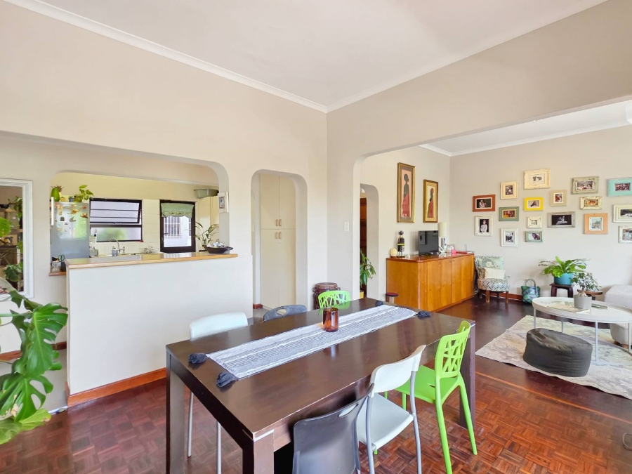 2 Bedroom Property for Sale in Vredehoek Western Cape